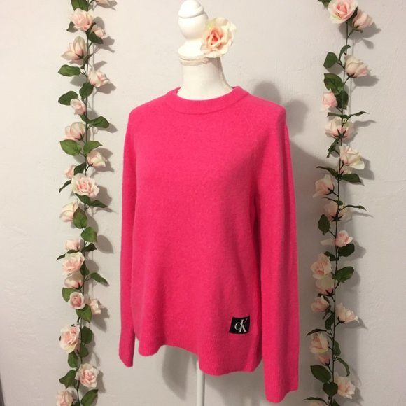 NWT Calvin Klein Cozy Hot Pink Sweater - Picture 1 of 8